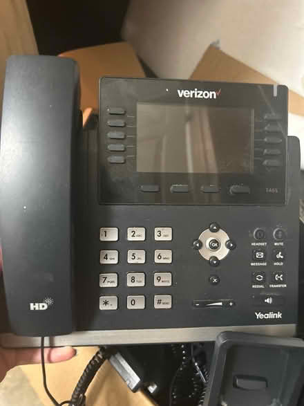 Photo of free Verizon Yealink office phones (1590 Tamiami Trl S, Venice) #3