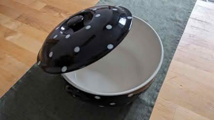 Photo of free Porcelain pot with lid (Strood ME2) #1
