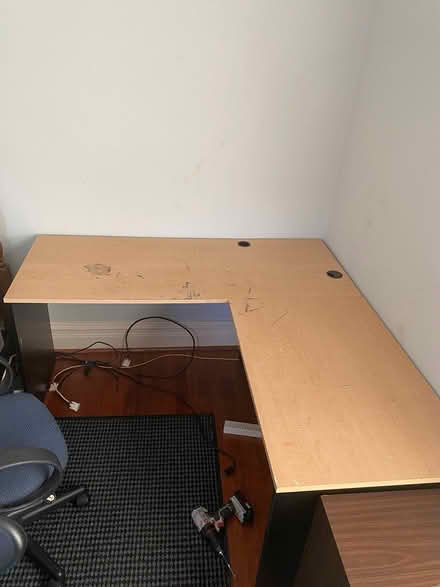 Photo of free L-shape Desk. 5'x5' (Great Valu, Crozet) #1