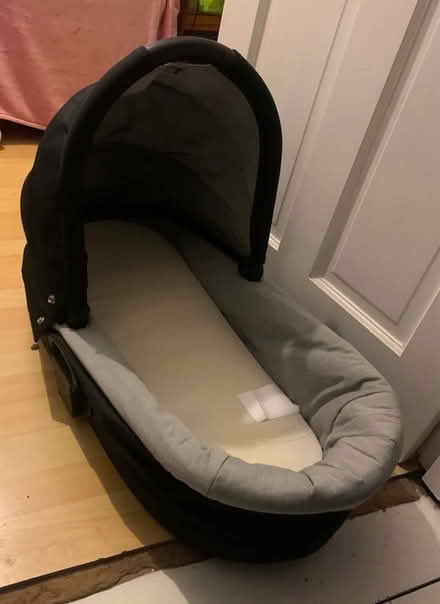 Photo of free Baby / newborn bassinet Mamas&Papas (N1 Dalston) #1