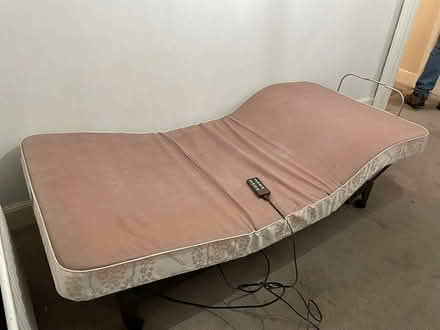 Photo of free Adjustable single bed (no mattress) (Sidcup DA15) #3