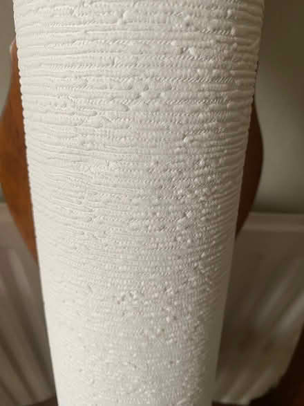 Photo of free One roll of white with pattern wallpaper (Cuxton ME2) #2