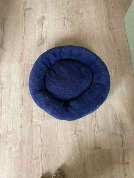 Photo of free dog bed (Broadwell GL56) #1
