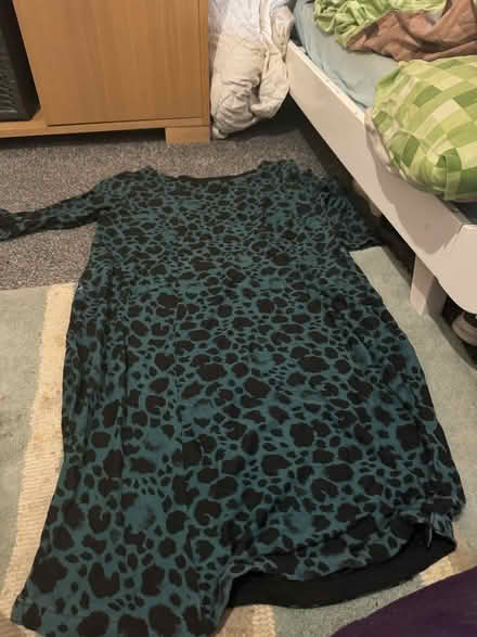 Photo of free Size 14 (New addington parkway) #1