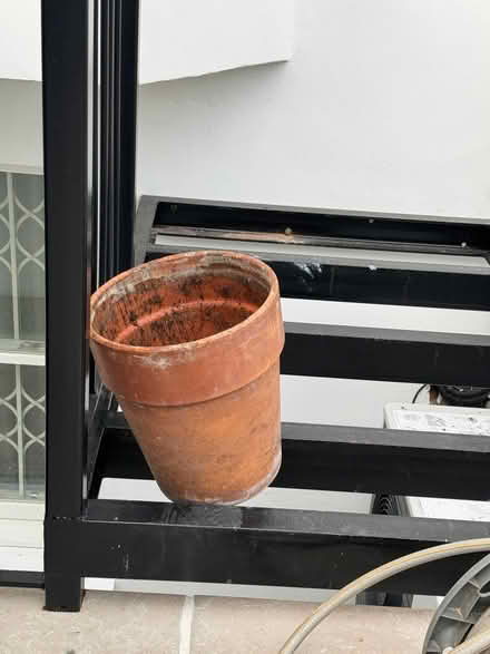 Photo of free big pots and hose (W11) #4