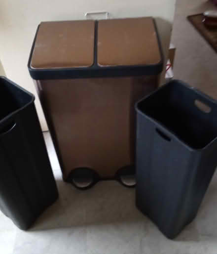 Photo of free Large Double Kitchen Bin (DA2) #1