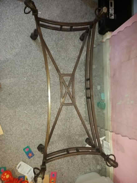 Photo of free Glass table (DE1) #2