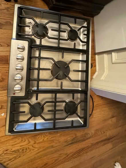 Photo of free 5 burner Bosch gas stove (North Alpharetta) #1