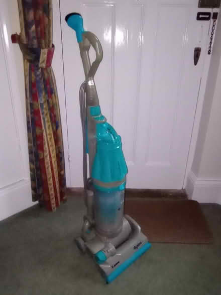 Photo of free Dyson Bagless Vacuum Cleaner (Beaconsfield HP9) #1