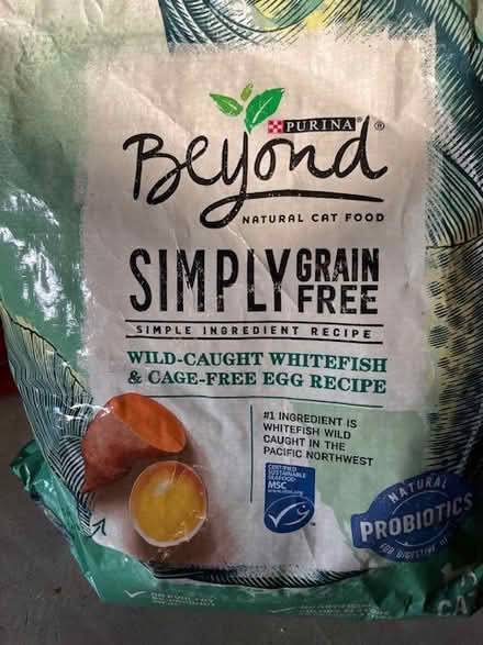 Photo of free cat food (Lake Monticello) #1