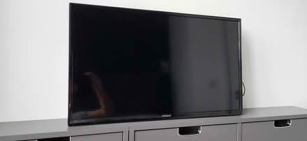 Photo of free Tv Hitachi 32in smart (Dudley) #3