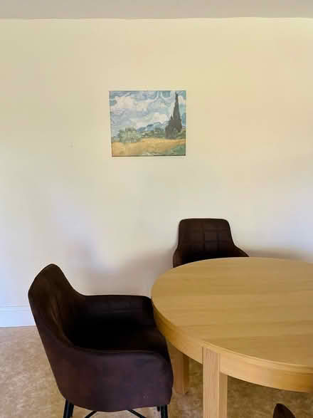 Photo of free Table, chairs (Ware SG12) #1