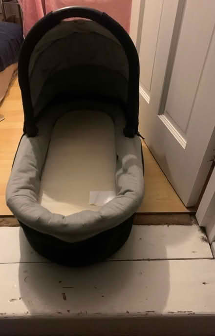 Photo of free Baby / newborn bassinet Mamas&Papas (N1 Dalston) #4