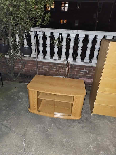 Photo of free yard alert (Sunnyside 48th Street) #2