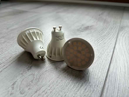 Photo of free 12 GU10 LED light bulbs (Tanner St, SE1) #1