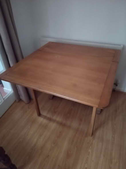 Photo of free Table and 4 chairs + set of drawers (Cosby LE9) #3