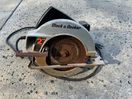 Photo of free Black & Decker 7 1/4" circular saw (91030) #2