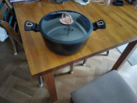 Photo of free Non- stick large saucepan (Craigieburn) #2