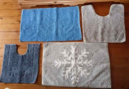 Photo of free Various bathroom mats (Wirksworth DE4) #1