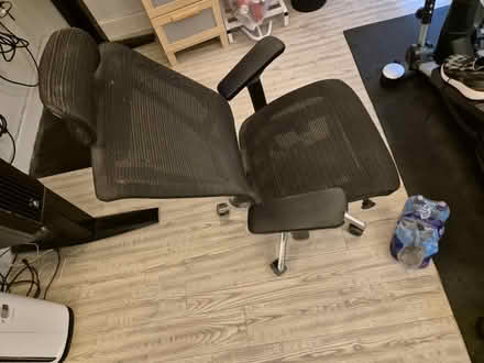 Photo of free Office chair (needs fixing) (Mansfield Road NW3) #1
