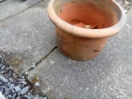 Photo of free Earthenware garden pot (Edinburgh EH10 Buckstone) #2