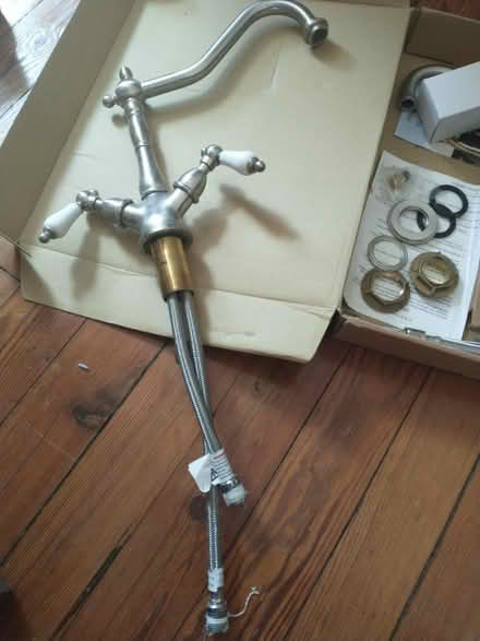 Photo of free Kitchen faucet - parts (or repair?) (KeyportNJ) #2