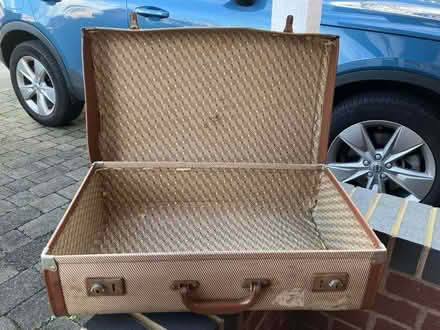 Photo of free Old suitcase (Aigburth L19) #3