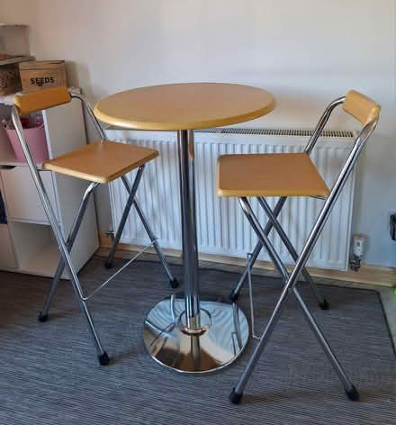 Photo of free Kitchen breakfast table & 2 stools (Pemberton WN5) #1