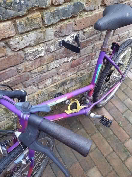 Photo of free Women's Mountain bike (Hanwell) #2