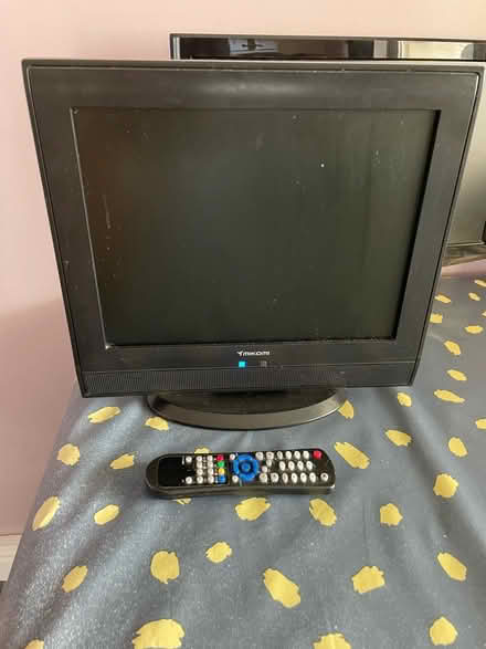 Photo of free Small tv 📺 (Tonbridge) #1