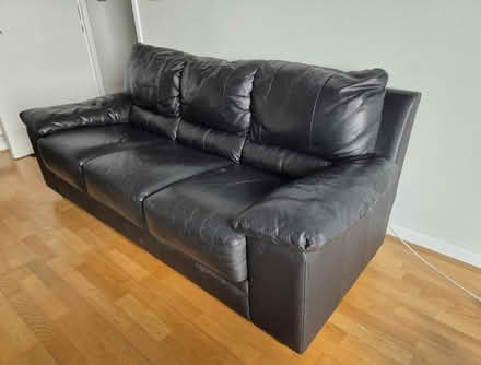 Photo of free 3 seat black leather settee (Island Gardens E14) #1
