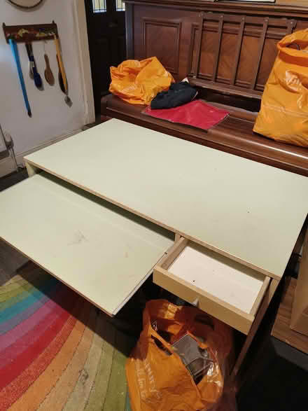 Photo of free Green desk (Earlswood RH1) #2