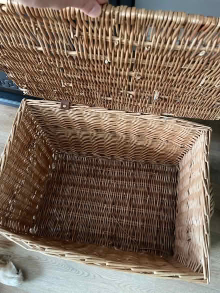 Photo of free F&M basket (SM5) #2