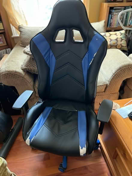 Photo of free Gaming chair (Newmarket) #1