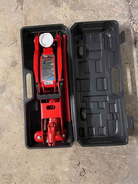 Photo of free Trolley Jack (Sidcup DA15) #1