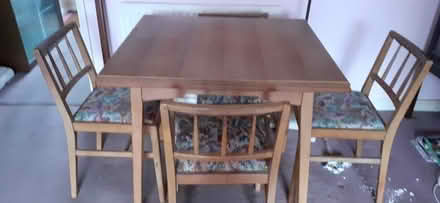 Photo of free Vintage GPlan extendable table and 4 chairs (Southminster CM0) #1