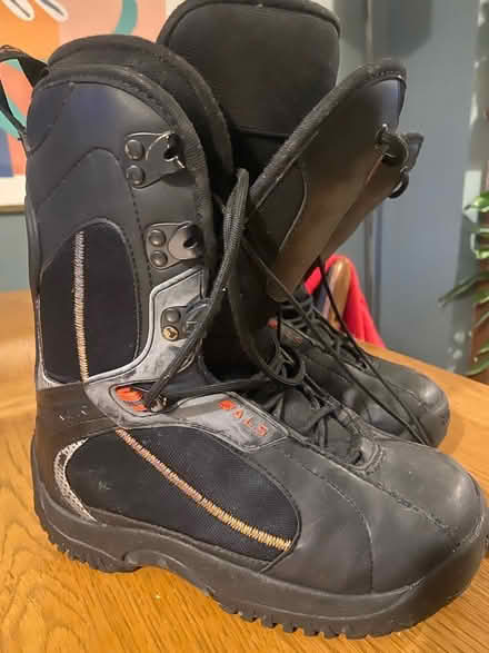 Photo of free Snowboarding boots (Leyton, near Drapers Field E15) #2