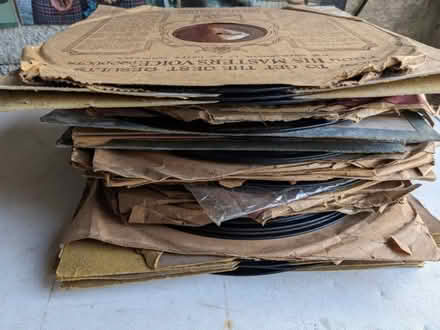 Photo of free Pile of 78s (Currie EH14) #1