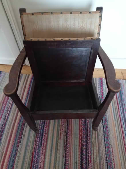 Photo of free Small Chair (DA4) #2