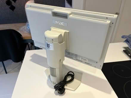 Photo of free Computer monitor (Kingston TW11) #1