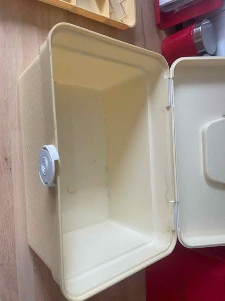 Photo of free Sewing box (Hyde SK14) #1