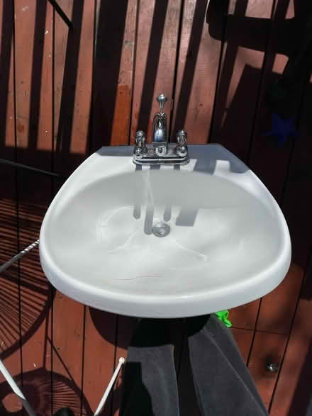 Photo of free Pedestal sink, basin, and fixture (West side) #1
