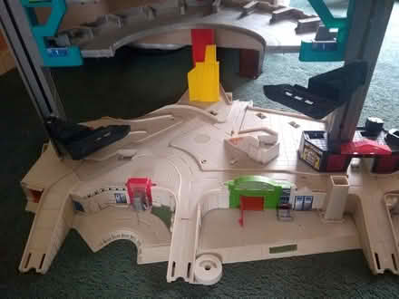 Photo of free Hot Wheels garage (Horndean / Cowplain) #1