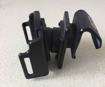 Photo of free iphone car holder (Finham CV3) #1