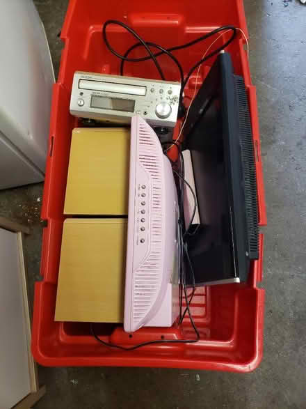 Photo of free Tvs and stereo (GU14) #1