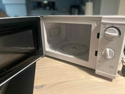 Photo of free Microwave (East Dulwich) #3
