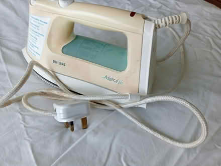 Photo of free Steam iron (LS7 Chapel Allerton) #1