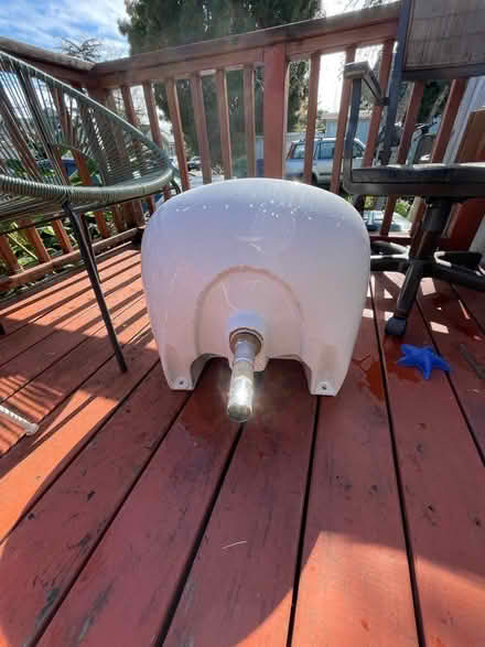 Photo of free Pedestal sink, basin, and fixture (West side) #2