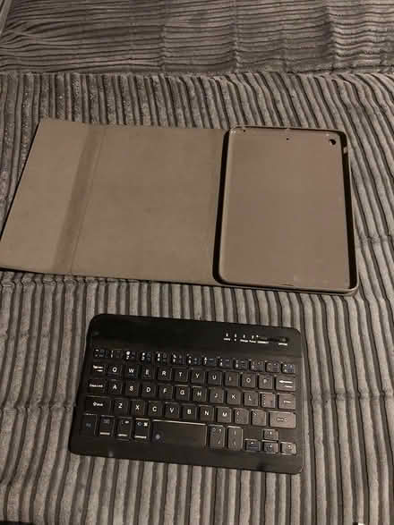 Photo of free Mini keyboard and iPad case (Headingley, LS6) #1