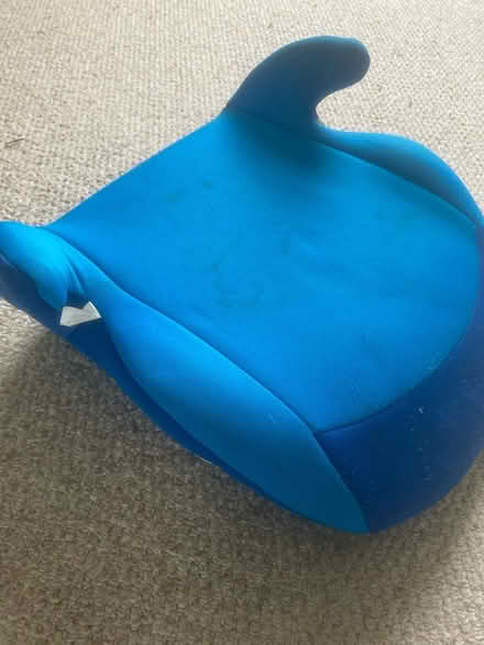 Photo of free Child car booster seat (Sale, M33) #1